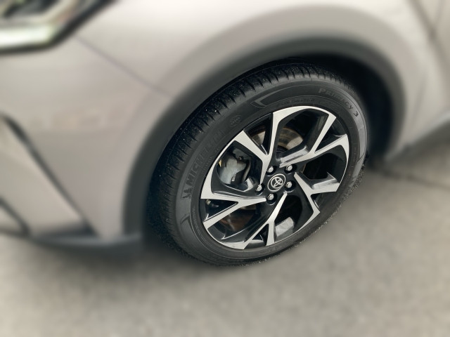 Bild 4: Toyota C-HR - 1,8 l Hybrid 4x2, Club, CVT