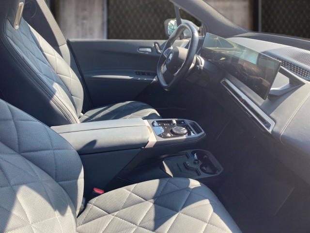 Bild 5: BMW PKW i-Serie iX xDrive50 105kWh
