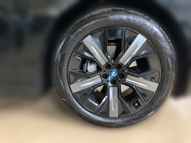Bild 8: BMW PKW i-Serie iX xDrive40 I20 XE2