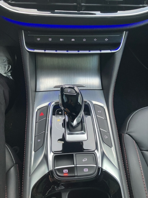 Bild 14: MG EHS PHEV Luxury Leder Schwarz