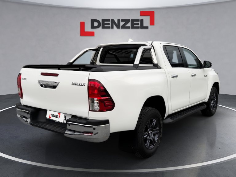 Bild 9: Toyota Hilux DK Active 2,4D