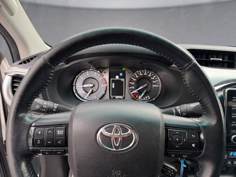 Bild 1: Toyota Hilux DK Active 2,4D
