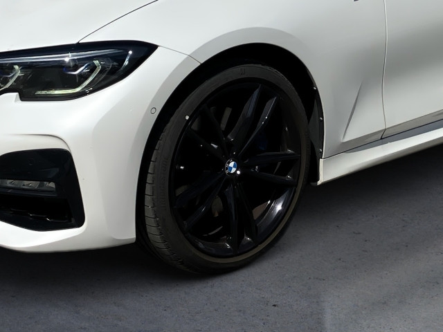 Bild 4: BMW 330i xDrive Touring