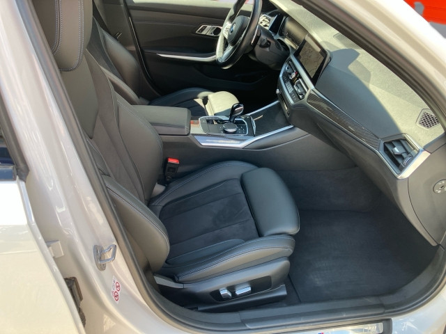 Bild 7: BMW 330i xDrive Touring