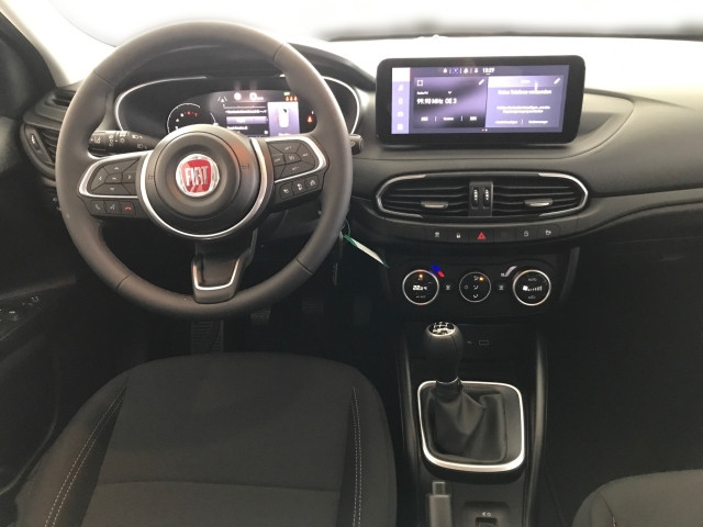 Bild 9: Fiat Tipo Cross HB 100 BZ