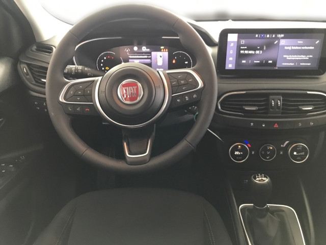 Bild 8: Fiat Tipo Cross HB 100 BZ