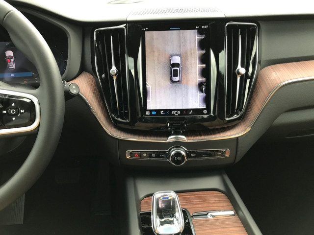 Bild 12: VOLVO PKW XC60 Recharge Plus, T6 AWD Plug-in Hybrid (H1), Elektrisch/B