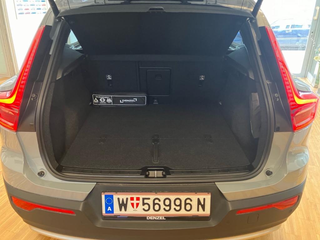 Bild 7: VOLVO PKW XC40 T2 Core