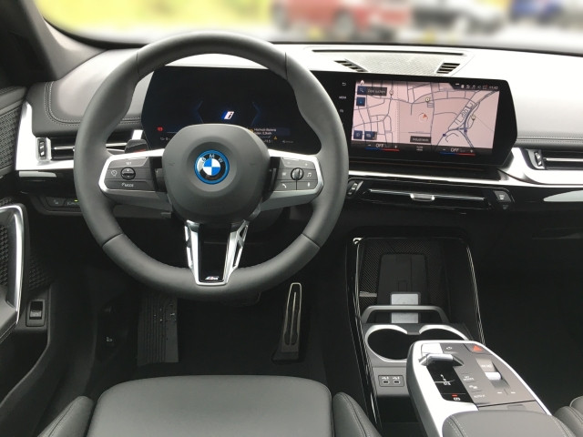 Bild 6: BMW iX1 xDrive30 U11 XE2