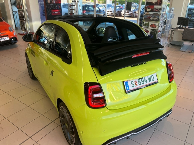 Bild 13: Fiat Abarth 500e Scorpionissima Cabrio