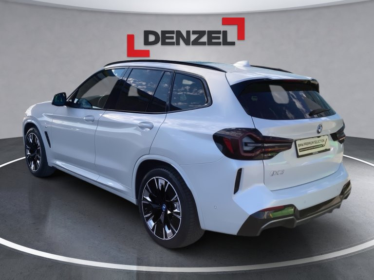 Bild 2: BMW iX3 M 73,8kWh Sport