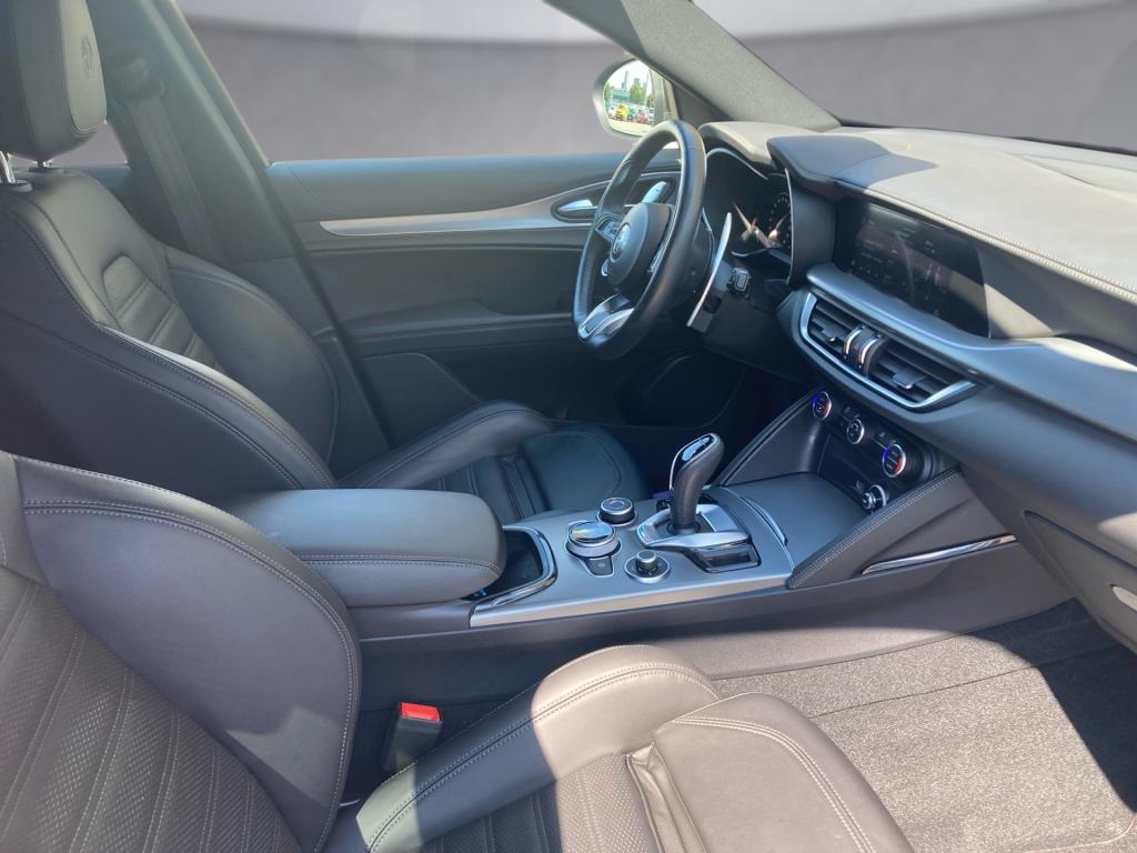 Bild 10: Alfa Stelvio Veloce 2,0 16V 280 AT8 Q4