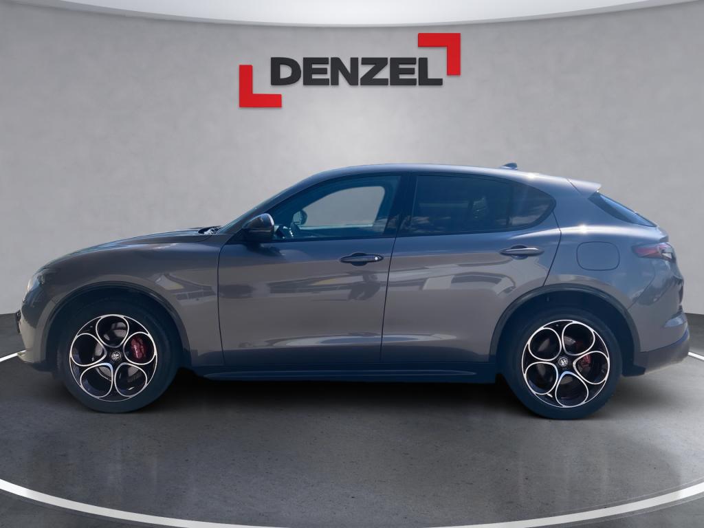 Bild 1: Alfa Stelvio Veloce 2,0 16V 280 AT8 Q4