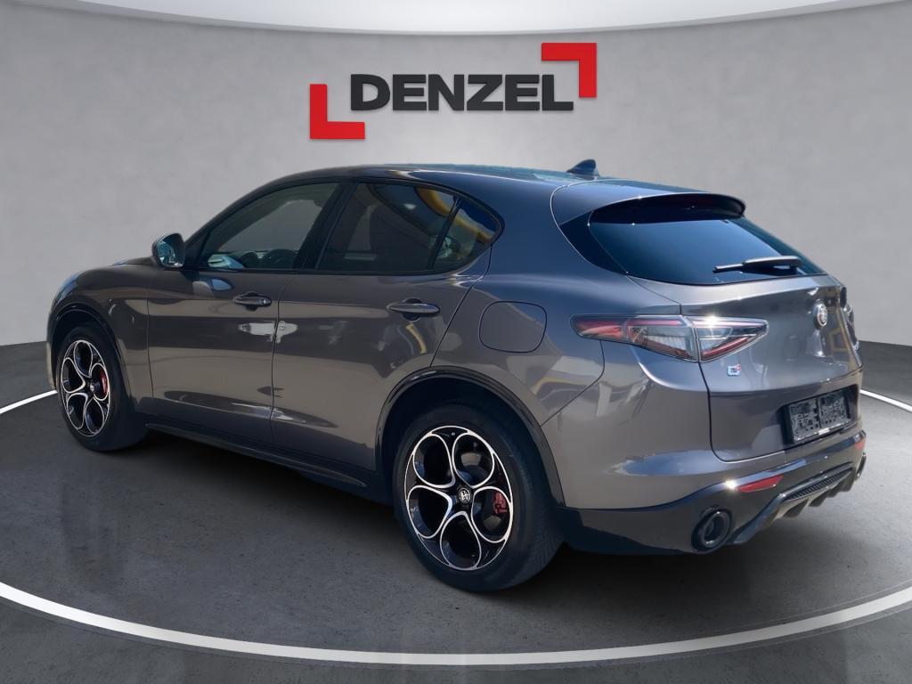 Bild 2: Alfa Stelvio Veloce 2,0 16V 280 AT8 Q4
