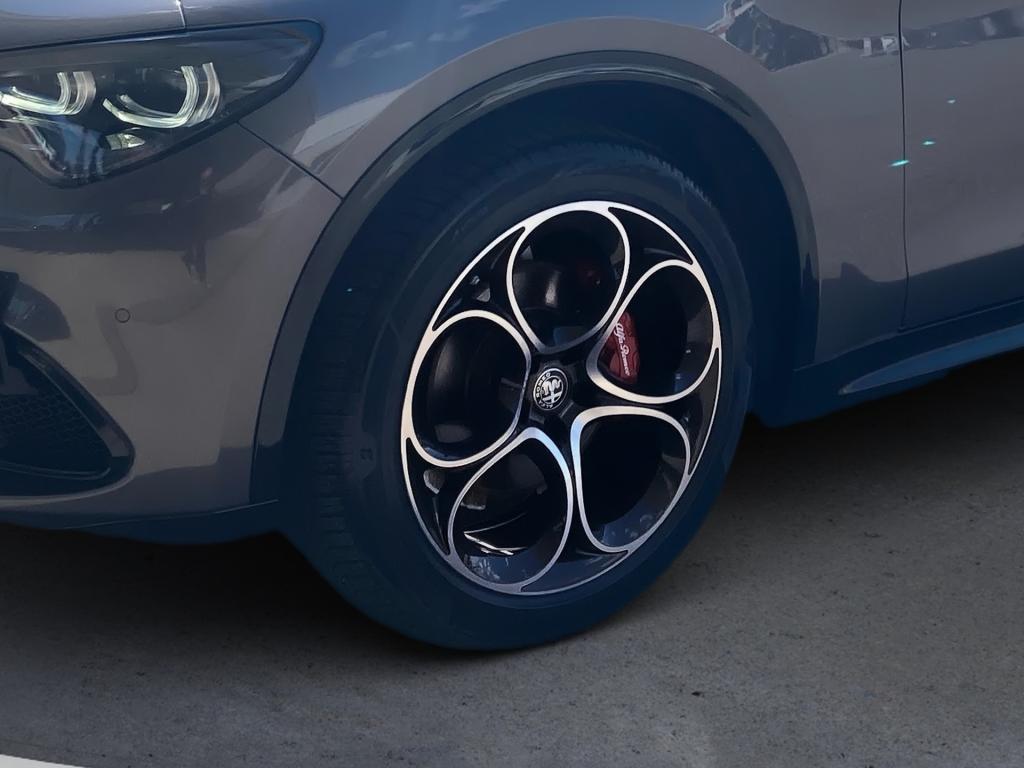 Bild 7: Alfa Stelvio Veloce 2,0 16V 280 AT8 Q4