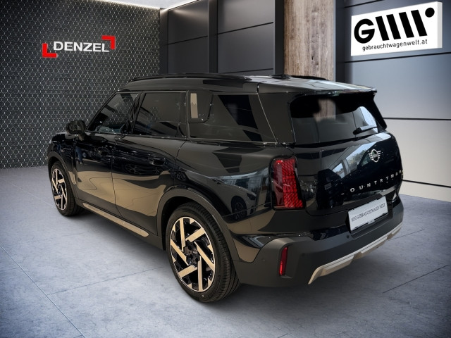 Bild 8: Mini Countryman SE ALL4 U25 XE2