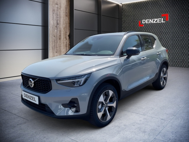 Bild 0: VOLVO PKW XC40 Plus, T2 Automatikgetriebe, Benzin, Dark