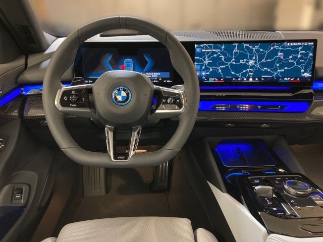 Bild 9: BMW i5 eDrive40 Touring G61