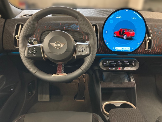 Bild 10: Mini MINI Countryman SE ALL4 U25 XE2