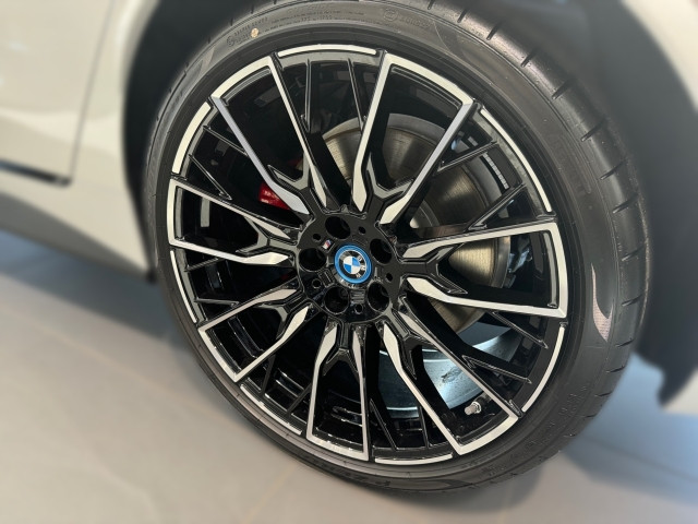 Bild 10: BMW i4 M50 xDrive G26