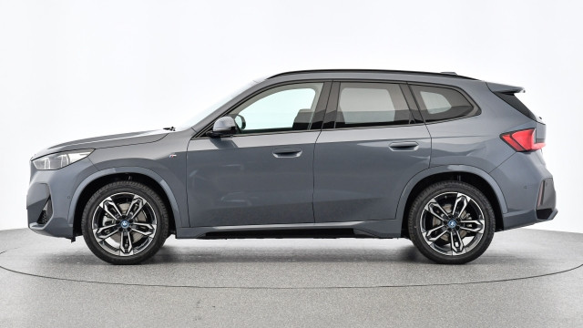 Bild 8: BMW iX1 xDrive30 U11