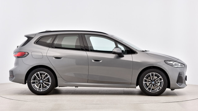 Bild 9: BMW 218i Active Tourer U06