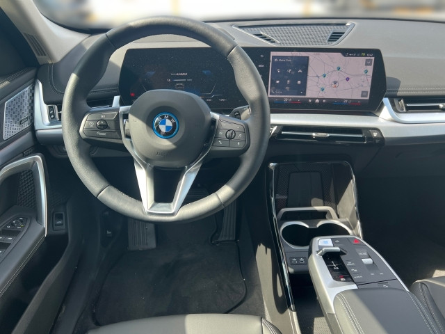 Bild 6: BMW iX1 sDrive30 U11