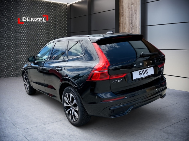 Bild 2: VOLVO PKW XC60 B4 AWD Plus Dark