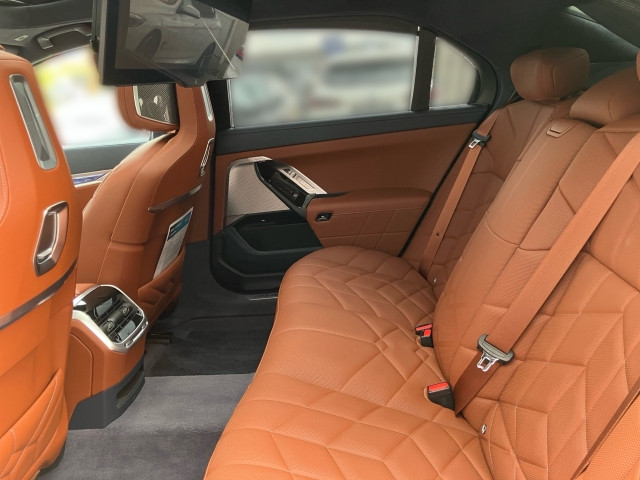 Bild 8: BMW i7 xDrive60 G70 XE2