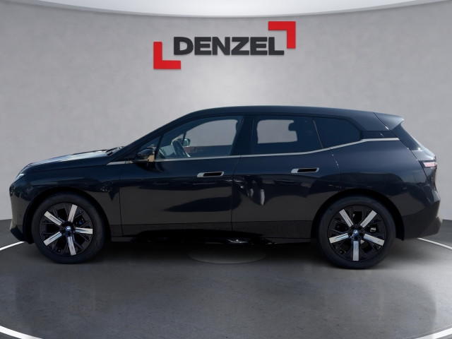 Bild 1: BMW PKW i-Serie iX xDrive50 i20 XE2