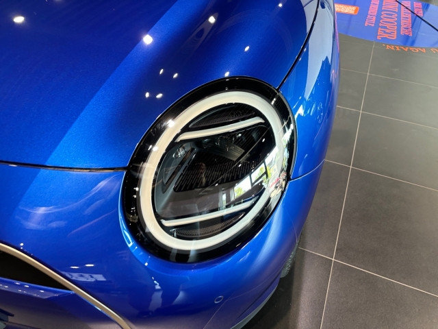 Bild 11: Mini Cooper E J01 HC0