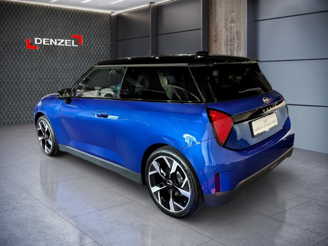 Bild 2: Mini Cooper E J01 HC0