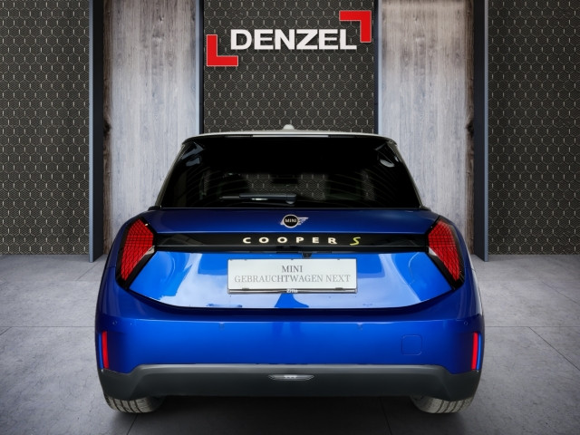 Bild 10: Mini MINI Cooper SE J01