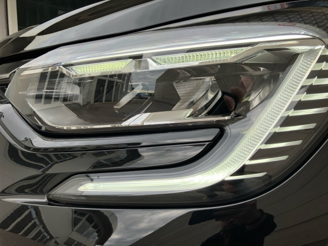 Bild 9: Mitsubishi ASX 1,6 MPI HEV Invi