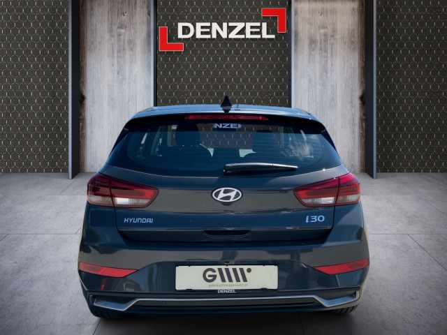 Bild 10: Hyundai i30 1,5 DPI GLS