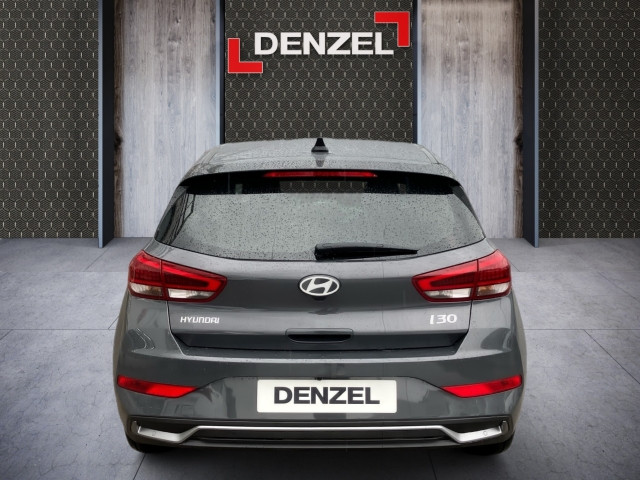 Bild 10: Hyundai i30 - PD GO Plus 1.0 TGDI