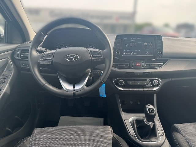 Bild 2: Hyundai i30 Kombi - PD GO Plus 1.0 TGDI
