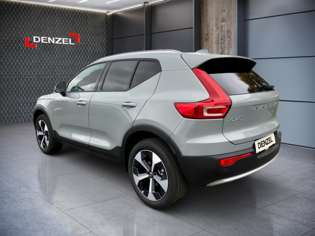 Bild 2: VOLVO PKW XC40 Core, B3 Mild Hybrid, Benzin