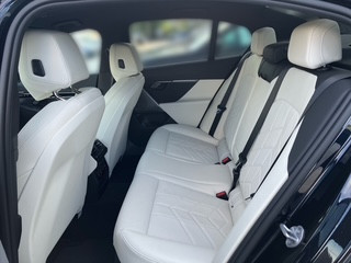Bild 8: BMW 520d xDrive Limousine G60 B47