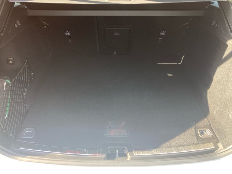 Bild 8: VOLVO PKW XC60 Plus, B4 Mild Hybrid, Benzin, Dark