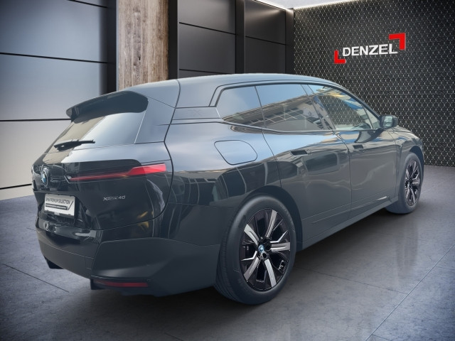 Bild 1: BMW iX xDrive40 I20 XE2