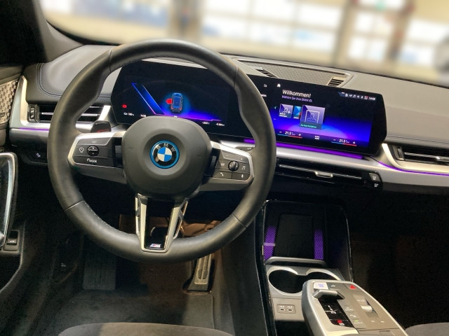 Bild 6: BMW iX1 xDrive30 U11 XE2