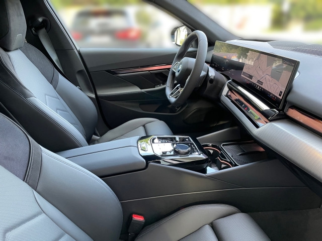 Bild 5: BMW i5 eDrive40 Tour G61