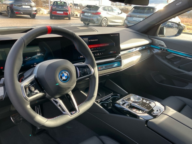 Bild 14: BMW i5 M60 xDrive Limousine 60