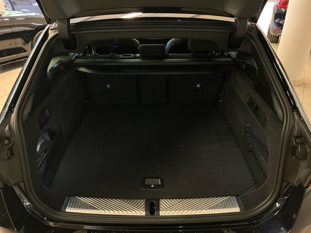 Bild 10: BMW i5 eDrive40 Touring G61