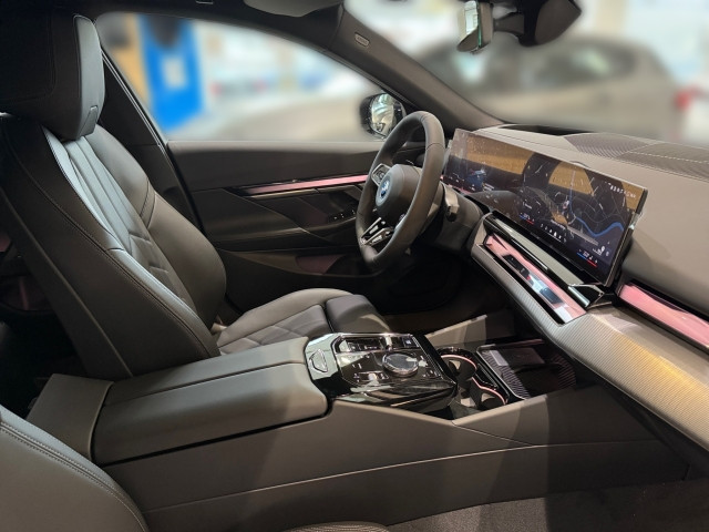 Bild 20: BMW i5 eDrive40 Touring G61