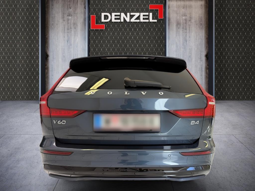 Bild 4: Volvo V60 B4 Plus Dark Blau