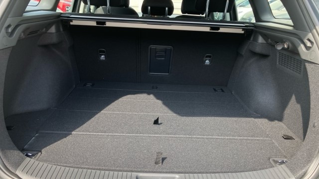 Bild 7: Hyundai i30 Kombi - PD GO Plus 1.5 TGDI 48V