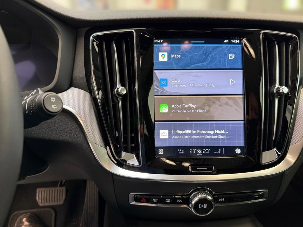 Bild 6: VOLVO PKW V60 B4 Plus Dark Silber