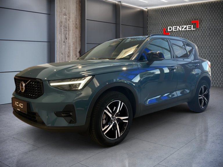 Bild 0: VOLVO PKW XC40 Plus, B3 Mild Hybrid, Benzin, Dark